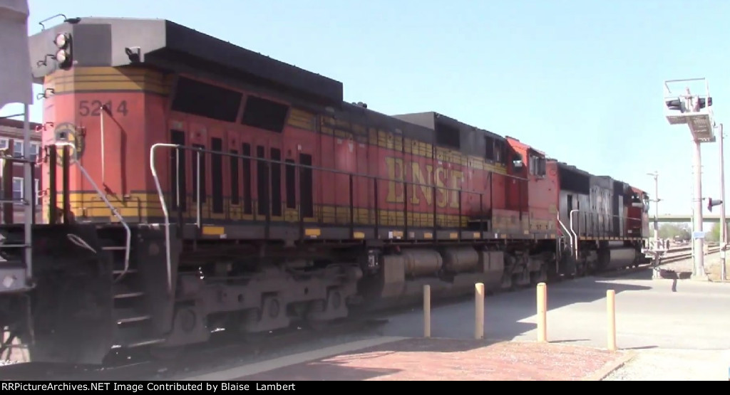 CN grain train